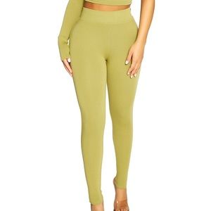Naked Wardrobe The NW Leggings in Avocado
